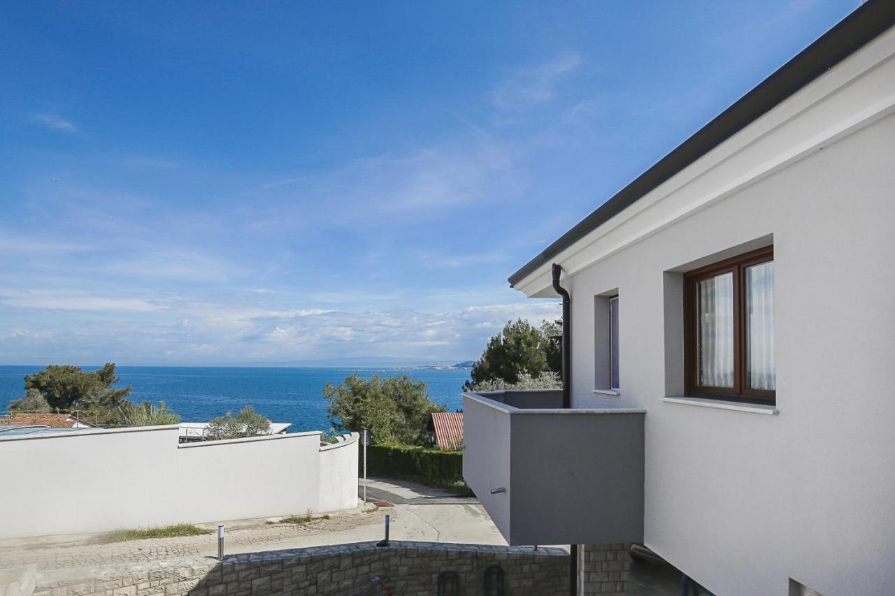 Apartments Villa Sofia เซร์เวนีเวอร์ ภายนอก รูปภาพ