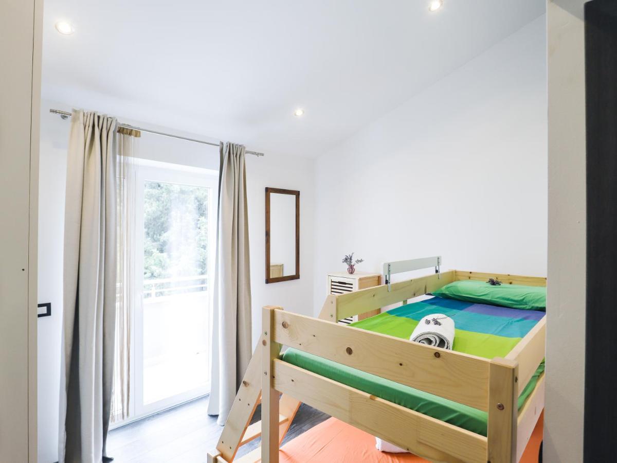Apartments Villa Sofia เซร์เวนีเวอร์ ภายนอก รูปภาพ