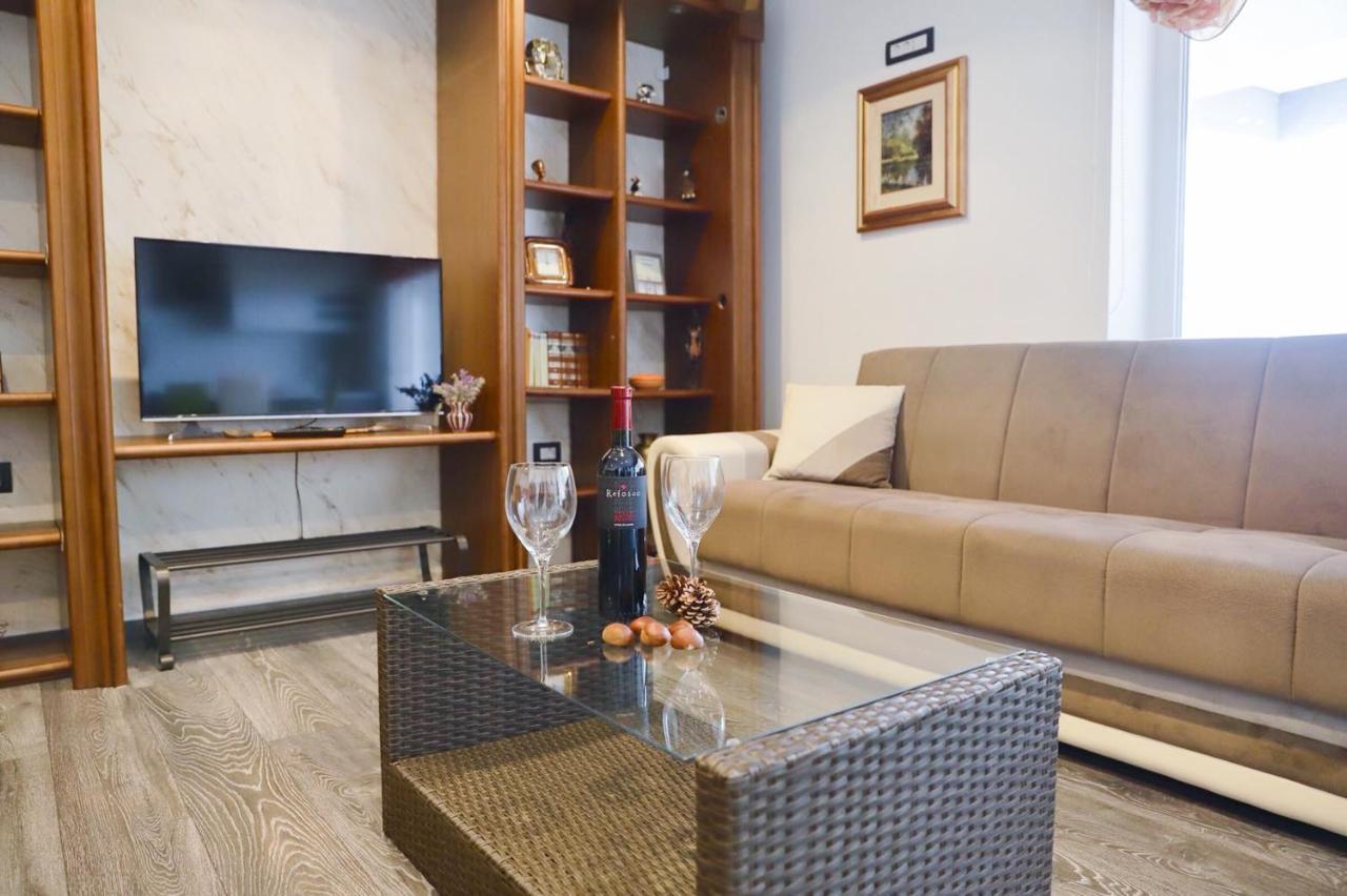 Apartments Villa Sofia เซร์เวนีเวอร์ ภายนอก รูปภาพ